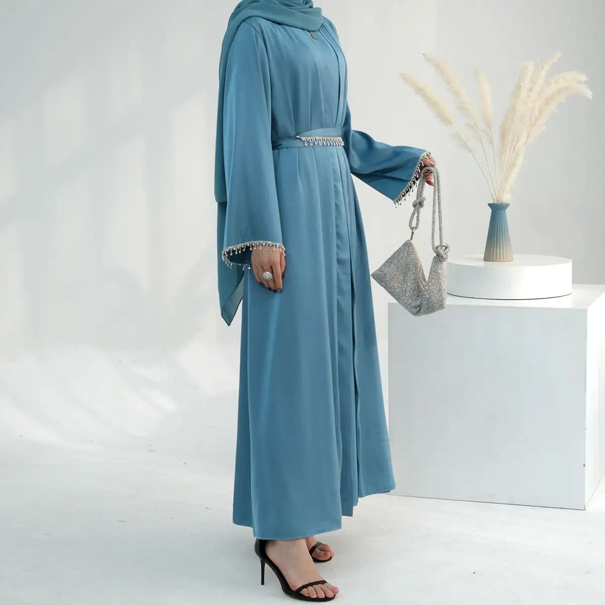 Modest Fashion 2 Pieces Set Crystal Belt Open Abaya Dress Set With Inner Sleeveless Dress