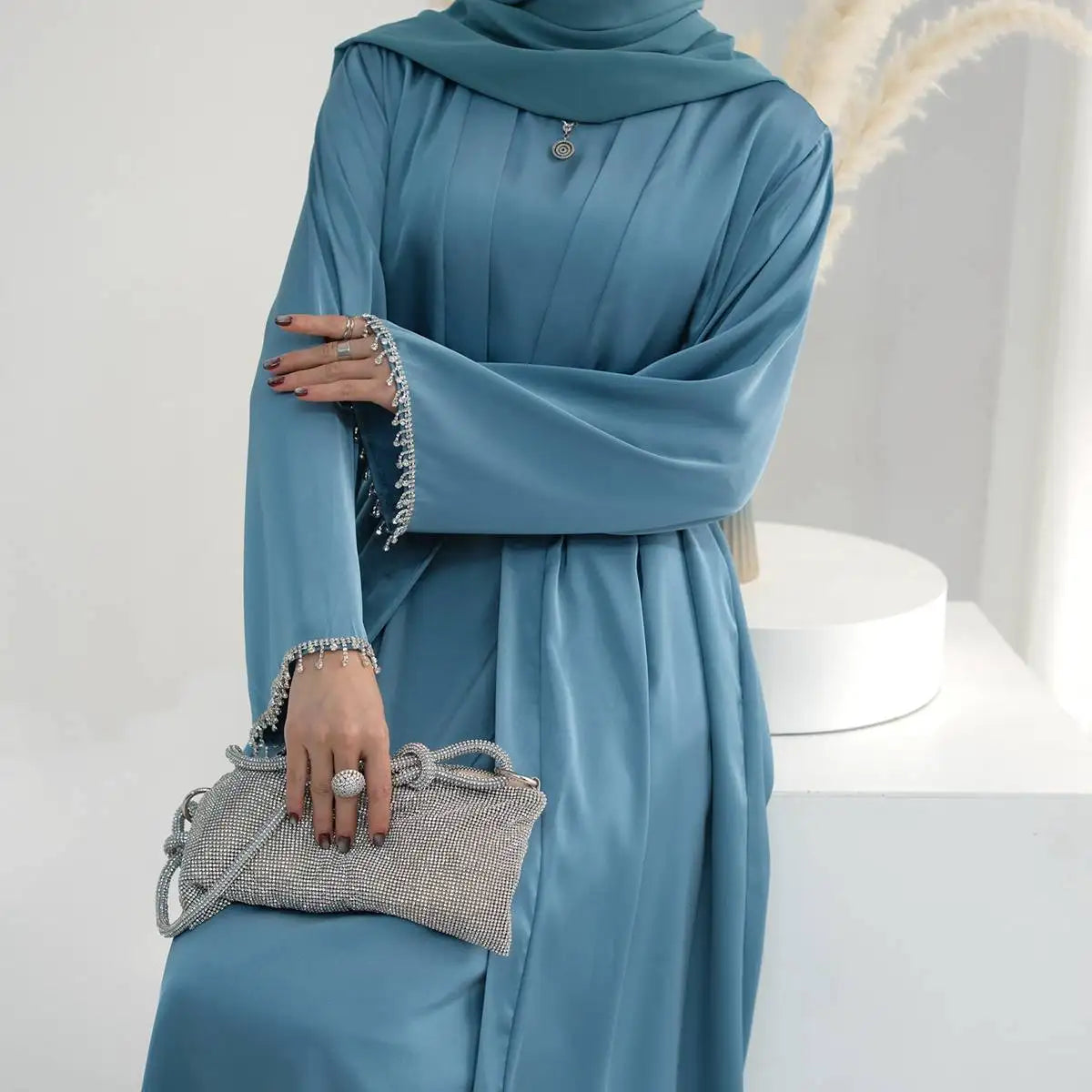 Modest Fashion 2 Pieces Set Crystal Belt Open Abaya Dress Set With Inner Sleeveless Dress