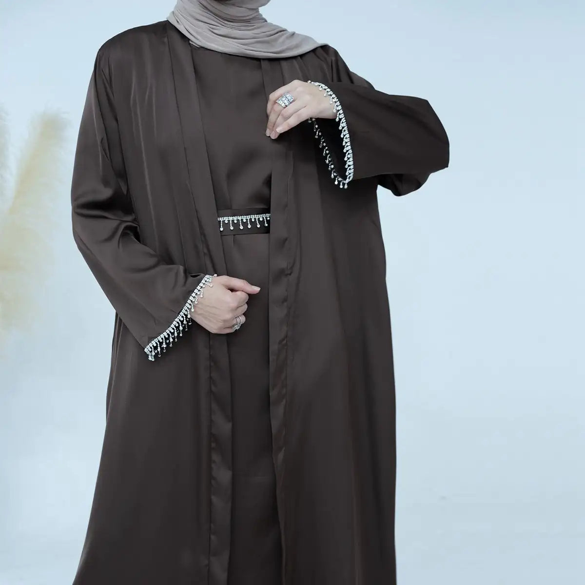 Modest Fashion 2 Pieces Set Crystal Belt Open Abaya Dress Set With Inner Sleeveless Dress