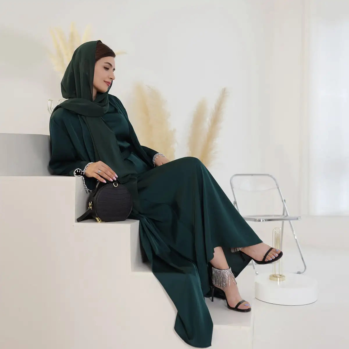 Modest Fashion 2 Pieces Set Crystal Belt Open Abaya Dress Set With Inner Sleeveless Dress